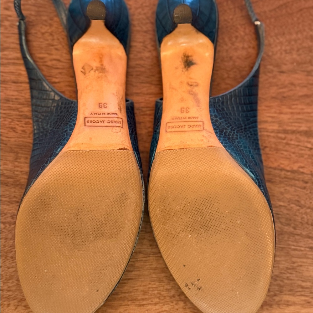 Marc Jacobs Teal Croc-Embossed Slingback Heels - Picture 4 of 4